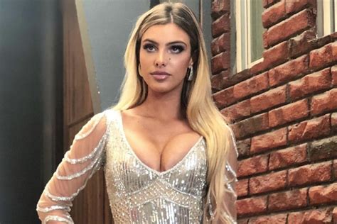 When lele pons began, she thought that the forum gave her the opportunity to explore her creative side. 61 Hottest Lele Pons Big Butt Pictures Which Expose Her ...