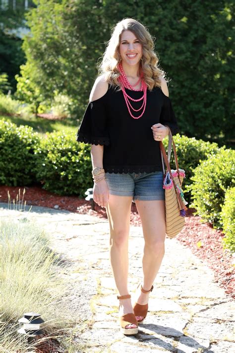 Adding Interest To Summer Maternity Outfits Confident Twosday Linkup