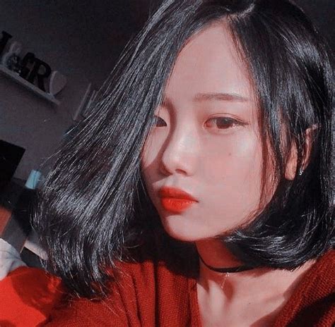 Korean Red Lips Aesthetic In 2021 Red Lips Aesthetic Lips