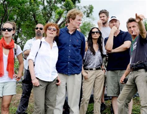 Olivia Wilde Susan Sarandon Demi Moore Sean Penn And Gerard Butler From Demi Moore And Pals Help