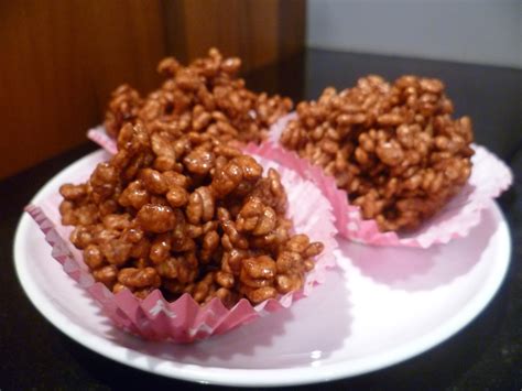 Chocolate Rice Crispy Cakes Recipe | Mummy Baking