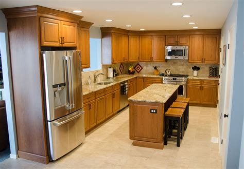 Kitchens With Brown Cabinets Image To U