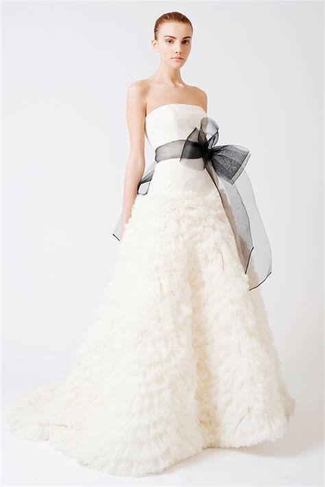 Vera wang is a star of celebrity weddings. A simple guide for different Wedding Dress Styles