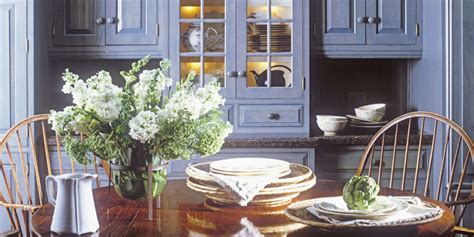A master painter offers tips on how to paint kitchen cabinets. Mistakes You Make Painting Cabinets - DIY Painted Kitchen ...