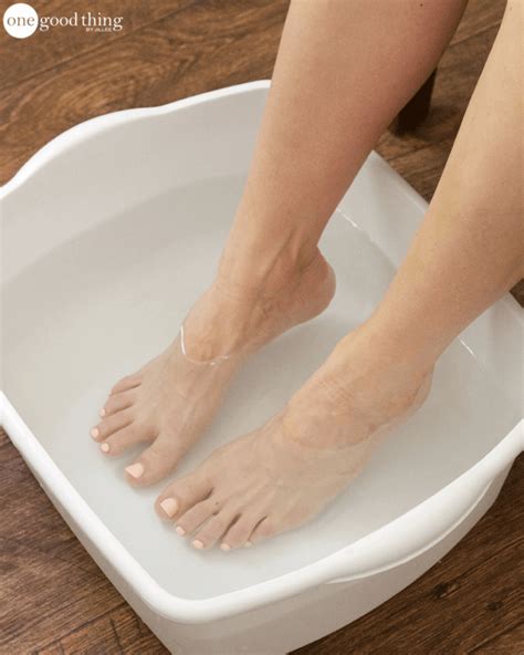 Some people use foot soaks as an opportunity to relax, and certain essential oils may boost this effect. Soothe Tired And Sore Feet With This Blissful Foot Soak