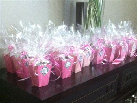 Just be sure to make the favors memorable. 1st Birthday Party: DIY Popcorn Cup Favors | DIY Projects ...