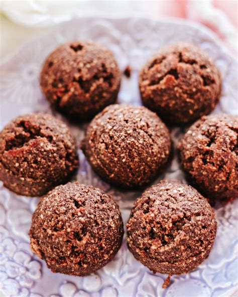 Gluten free cookie cakeflippin' delicious. Healthy Sugar-Free Chocolate Cookies | Recipe | Sugar free cookies, Healthy cookies, Low calorie ...