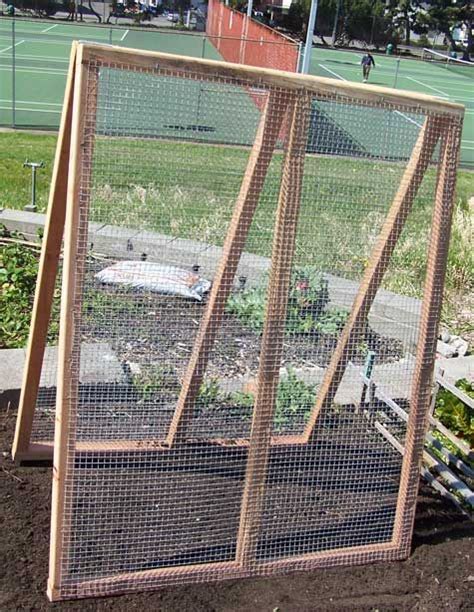 Garden Trellis And Screening Garden Fence Panels And Gates Chicken Wire