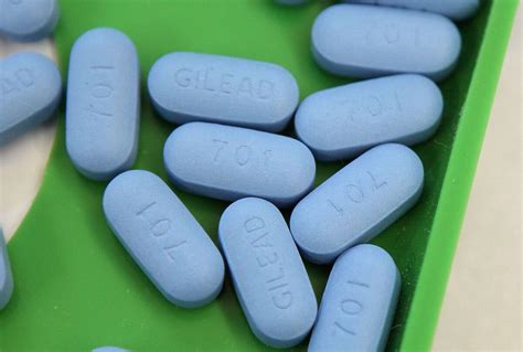 How A Blue Pill Is Stopping The Spread Of Hiv Bloomberg