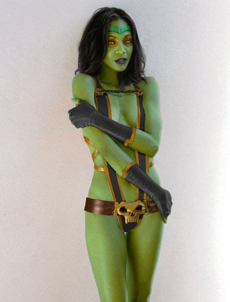 Zoe Saldana Como Gamora En Guardians Of The Galaxy Zoe Saldana Marvel Cosplay Cosplay