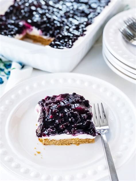 Easy No Bake Blueberry Cheesecake Dessert A Pretty Life In The Suburbs