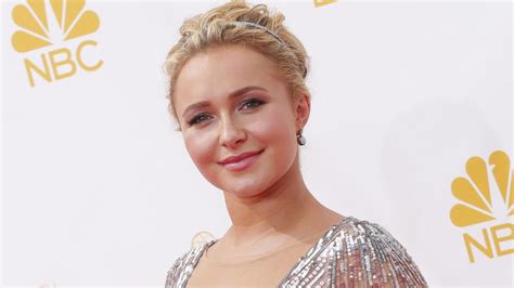 Hayden Panettiere Is Getting Treatment For Postpartum Depression Los