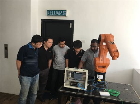 Kuka aktiengesellschaft is one of the world's leading suppliers of robotics as well plant manufacturing and system technology and a pioneer in industrie 4.0. BISTANIKA SDN BHD: S7-1200