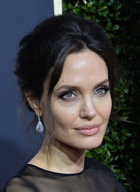 Złote Globy 2018 Angelina Jolie Z Mężczyzną U Boku ZdjĘcia Kozaczekpl