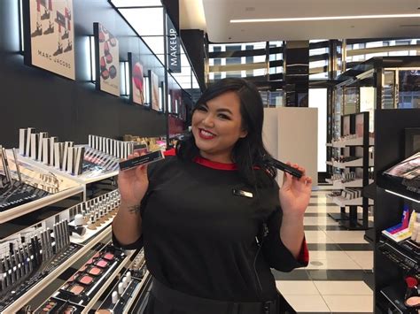 Things You Didn T Know Sephora Workers Apparently Aren T Allowed To Do Eternallifestyle