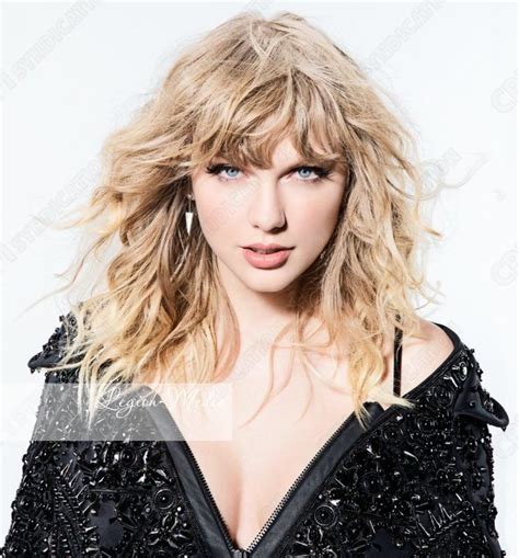 Taylor Swift Scrolller