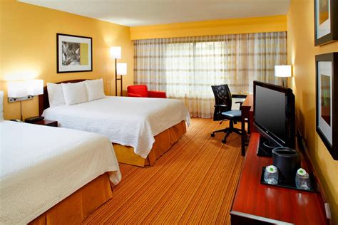 Courtyard Columbus Airport Columbus Oh Hotels Airport Hotels With
