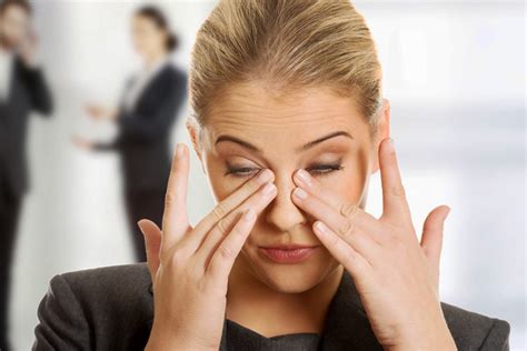 But other times, you're sweating just as hard, and you barely notice the sweat droplets dripping into your eyes. Burning Eyes: Causes and How to Get Relief