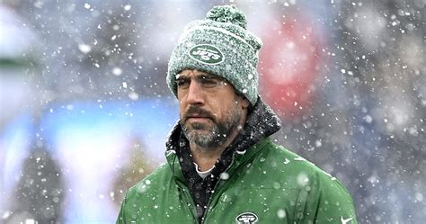 Aaron Rodgers Says Jets Need To Flush The Bulls T Before 2024 Nfl
