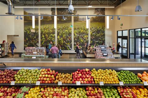 Creating a Sense of Community Through Grocery Store Design | Insights | MG2
