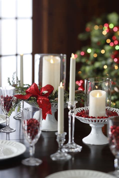 14 Beautiful Christmas Centerpiece Ideas With Candles Candle Decor Christmas Centerpieces
