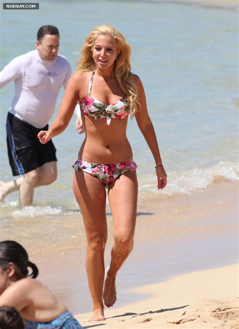 Tulisa Contostavlos Nude Sexy On The Beach On Vacation 2012 Nudbay