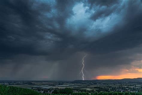 Bei akutwarnungen gilt das eintreffen der naturgefahr als gesichert. Unwetter im Juli 2019 Foto & Bild | landschaft ...