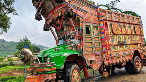 What Exactly Is Truck Art In Pakistan Al Bawaba