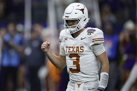 WATCH: Texas QB Quinn Ewers ditches NFL eligibility for 2024 college width=