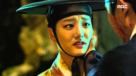 If you can replace the who or whom ? Scholar Who Walks The Night 밤을 걷는 선비 20회 - Getting blood ...