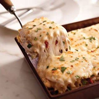 Three cheese skillet lasagna | iowagirleats.com. The Pioneer Woman: CHEESY CHICKEN LASAGNA | Recipes, Food ...