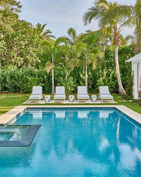 Revisiting Phoebe Howard In Palm Beach The Glam Pad Backyard Pool