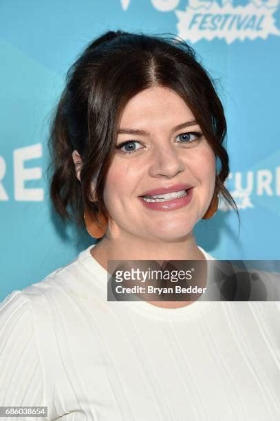Actress Casey Wilson Photos And Premium High Res Pictures Getty Images
