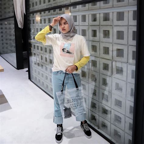 Contact ootd hijab simple on messenger. √ 50+ OOTD Hijab Simple Kekinian yang Cocok untuk Remaja