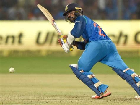 Karthik (born 7 november 1980) is an indian playback singer. Nidahas Trophy Final: Dinesh Karthik Was Upset After Being ...
