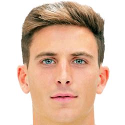 Pau torres (born 16 january 1997) is a spanish footballer who plays as a centre back for spanish club villarreal cf. Pau Torres FM 2021 Profile, Reviews