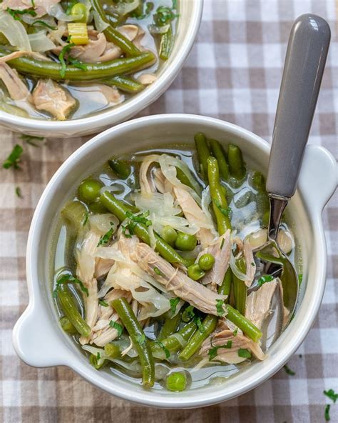 We are soup junkies at our house! Eat this Cabbage Detox Chicken Soup to Reduce Bloat and Shed Water... | Recipe | Detox chicken ...