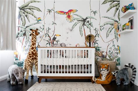 A jungle or safari nursery theme is perfect for a baby boy or girl, it will delight your little one right through toddlerhood and it's easy to create. A Colorful Jungle Safari Nursery - Project Nursery
