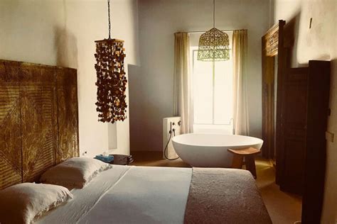 Simple Science: How to Make a Volcano with Kids