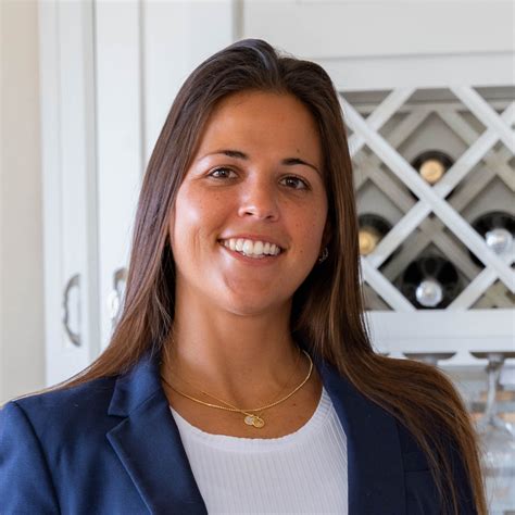 Tayler Tremblay Wilton Manors Fl Real Estate Associate Remax