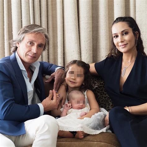 La noticia se conoció por medio de la. Cristina Sainz e Israel Bayón: bautizo de su hijo - Foto 1