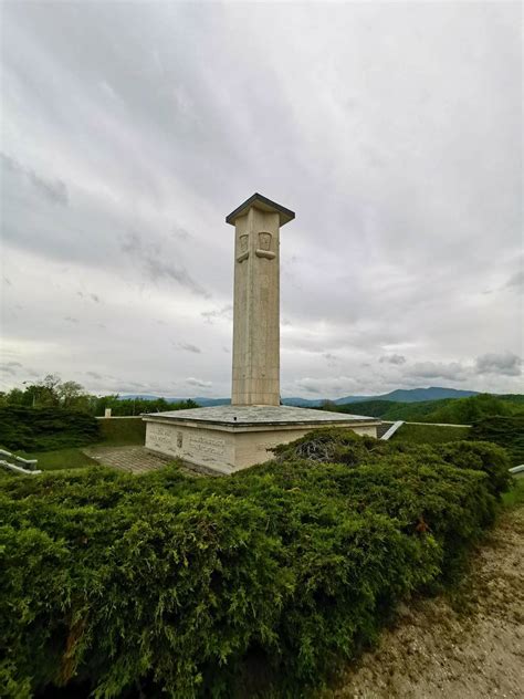 It contains a lot of archaeological materials and interesting objects. Mohyla Jankov Vršok - informácie | Slovenský cestovateľ
