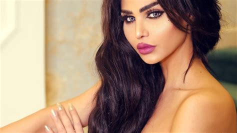 De Libanese Transgender Popster Haiifa Magic Laat Zich Niet De Mond