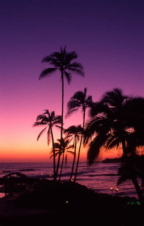 Purple Sunset Tahiti Purple Sunset Sunsets Hawaii Tahiti