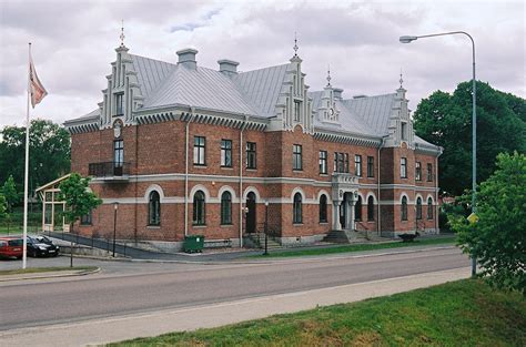 Alttaki esnek dokuma ve oturma minderlerindeki yüksek esnekliğe sahip. Banguide - Kilafors-Söderhamn - järnväg.net
