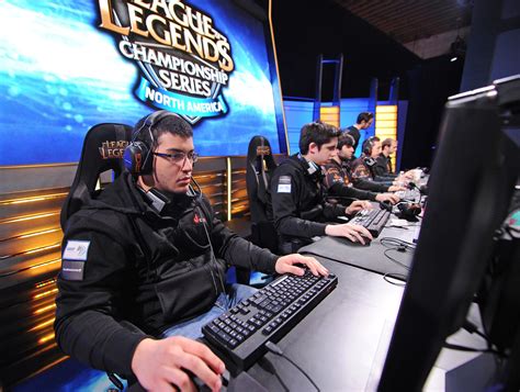 Gaming Glossary: What Do GG, GLHF, LAN, MMR, OOM, OP, Ping And Other
