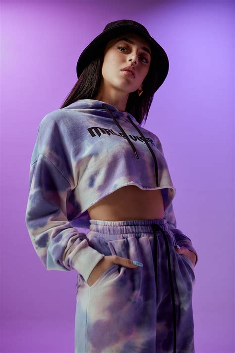 Nació el 25 de agosto de 2000 en rosario argentina. Pull&Bear Team Up With Argentinian Artist Nicki Nicole