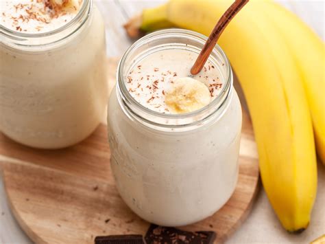 Are strawberry banana smoothies good for you, and are strawberry banana smoothies good for weight loss? How To Make Banana Smoothie In Blender - Banana Poster