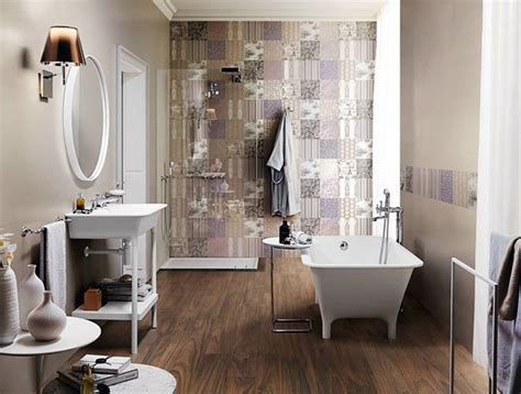 Great Colour Trend In Bathroom Wallcovering Interiorzine On Inspirationde