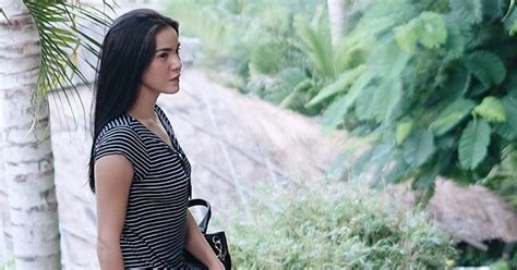 Penampilan zaskia gotik saat sedang berlibur di paris juga bisa dijadikan referensi ootd nih! FOTO: Hamil 9 Bulan, Hidup Alice Norin Berubah : Okezone Celebrity